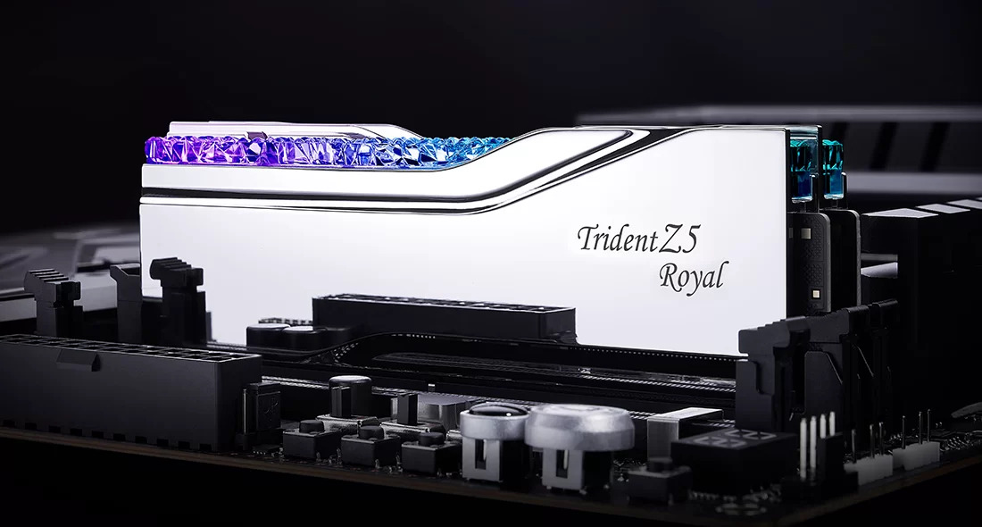 GSKILL GSKILL Trident Z5 Royal Silver RGB DDR5-8400Mhz CL40 48GB (2x24GB) DUAL (40-52-52-134) 1.40V-61520