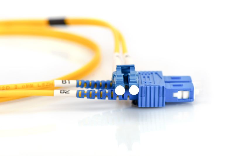DIGITUS FO patch cord, duplex, LC to SC SM OS2 09/125 µ, 3 m Uzunluk 3m DK-2932-03